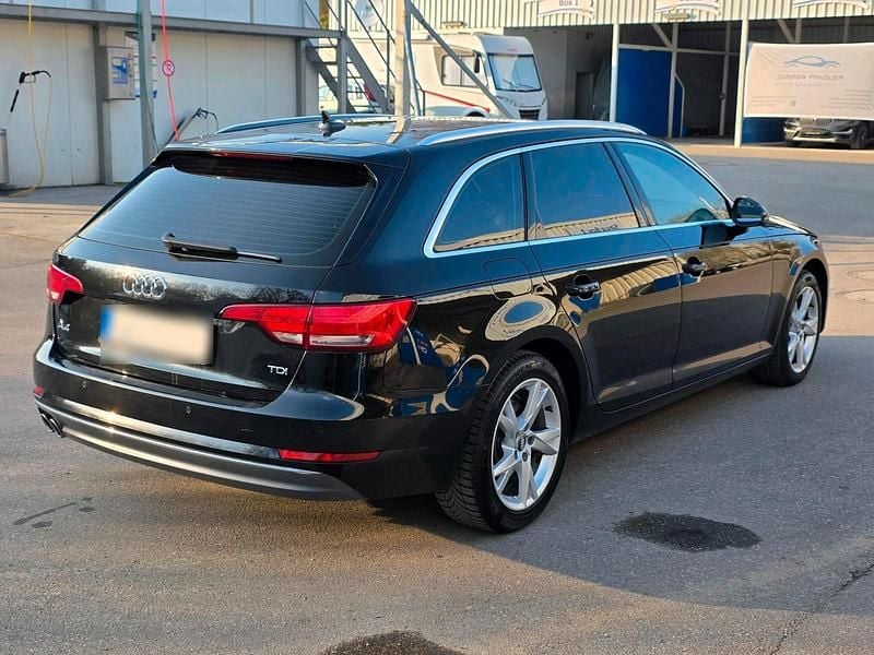 Gebraucht Audi A4 190 PS (139 kW) 2018 Schwarz Kombi