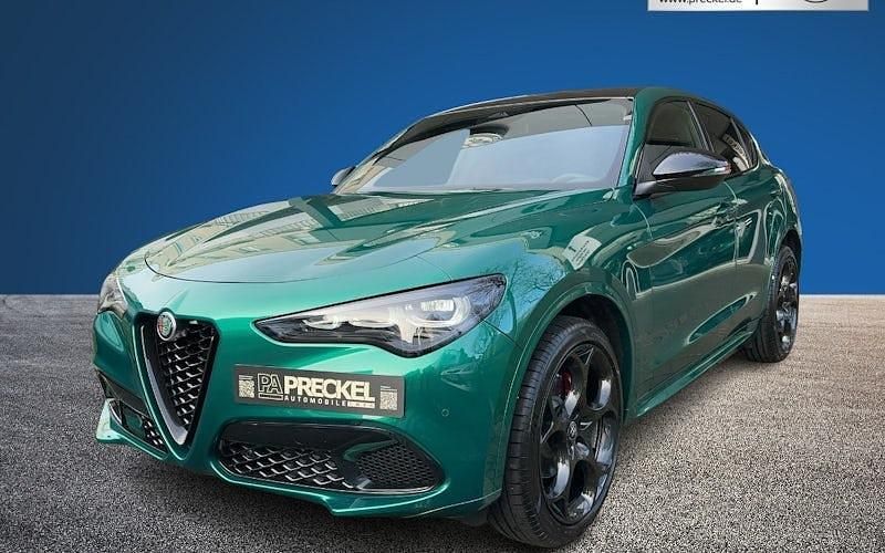 Schwarz Neu 2025 Alfa Romeo Stelvio SUV | 68.900 € (Etwas zu teuer) - Bild 1/4