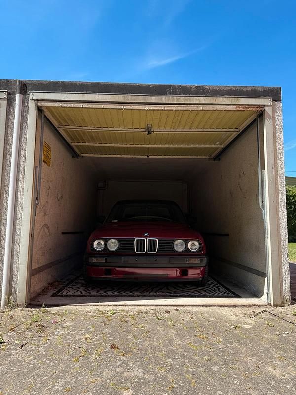 Gebraucht BMW 316 99 PS (72 kW) 1989 Rot Coupé