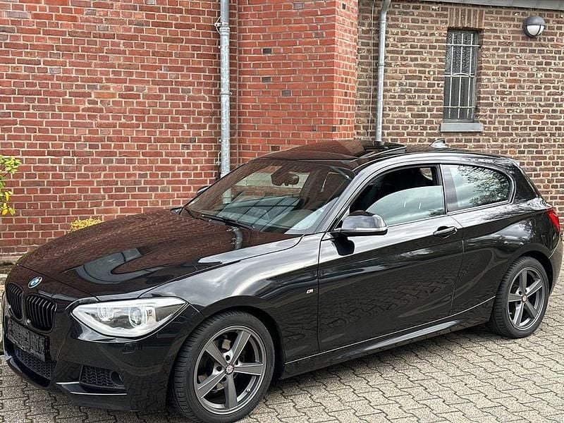 Schwarz Gebraucht 2014 BMW 116 M Sport Kleinwagen | 5.999 € (Superpreis) - Bild 1/4