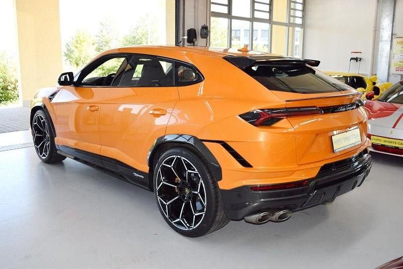 Gebraucht Lamborghini Urus 666 PS (489 kW) 2024 Arancio borealis SUV