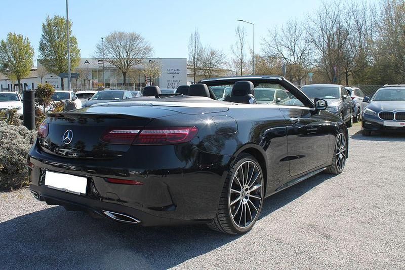 Gebraucht Mercedes E450 AMG 367 PS (269 kW) 2022 Schwarz Cabrio
