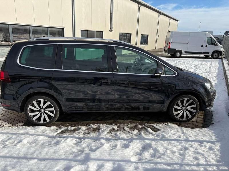 Gebraucht VW Sharan 177 PS (130 kW) 2017 Schwarz Van / Kleinbus