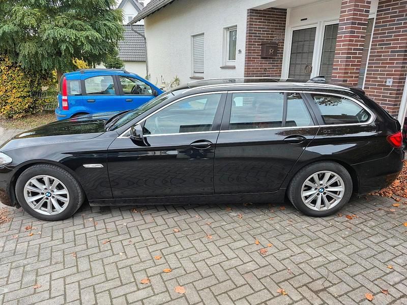 Schwarz Gebraucht 2011 BMW 520 Kombi | 9.000 € (Guter Preis) - Bild 1/4