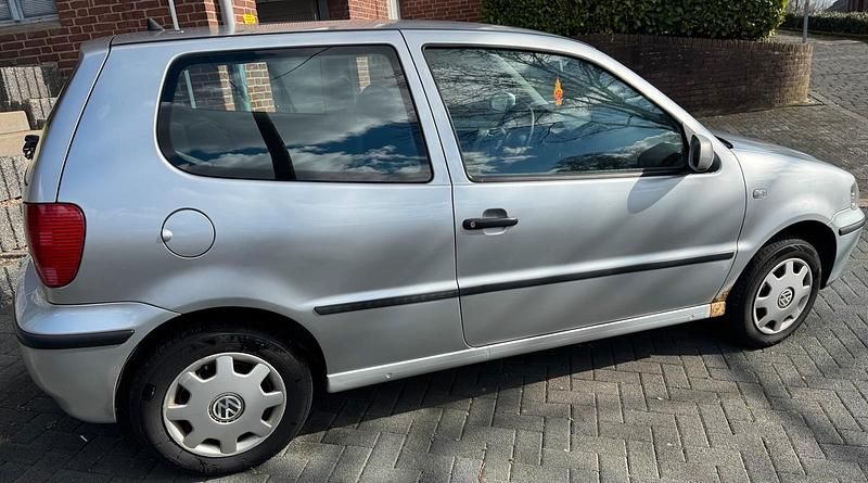 Gebraucht VW Polo 60 PS (44 kW) 2001 Silber Kleinwagen
