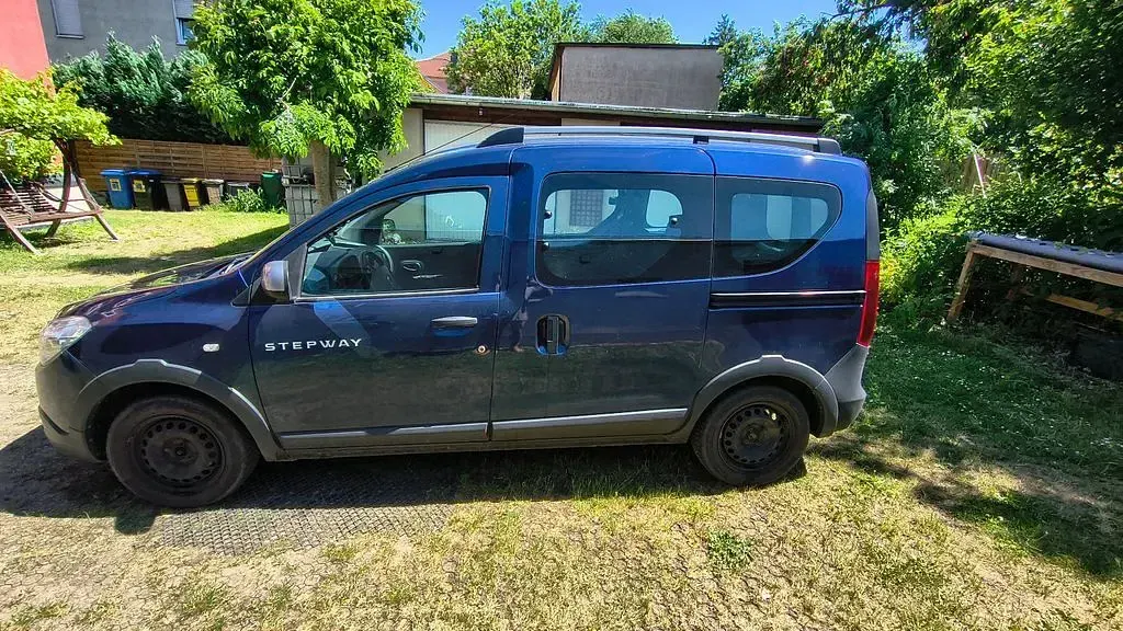 Gebraucht Dacia Dokker Stepway 116 PS (85 kW) 2016 Blau Van / Kleinbus