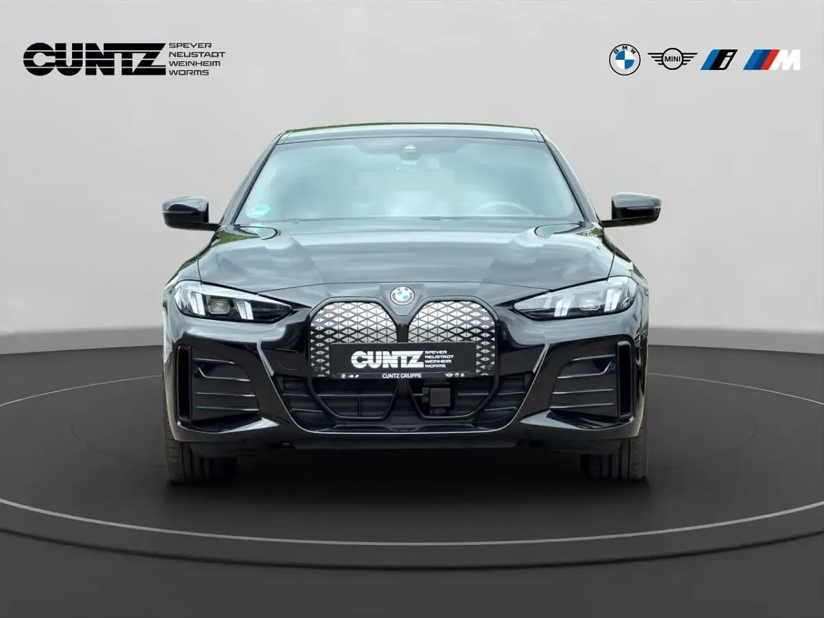 Gebraucht BMW i4 210 kW (286 PS) 2026 Saphirschwarz metallic Limousine