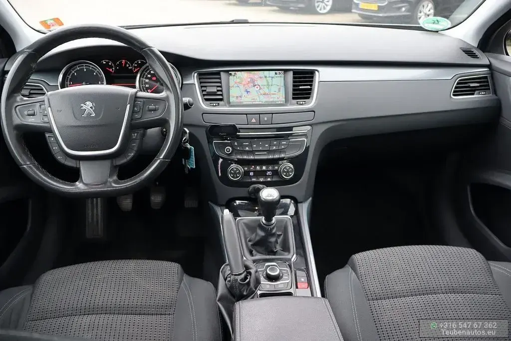 Gebraucht Peugeot 508 SW 140 PS (102 kW) 2012 Grau Kombi