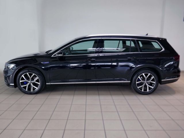 Gebraucht VW Passat GTE 218 PS (160 kW) 2020 Deep black perleffekt Kombi