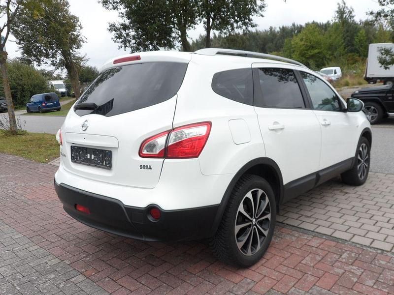 Gebraucht Nissan Qashqai +2 Tekna 150 PS (110 kW) 2011 Weiß SUV