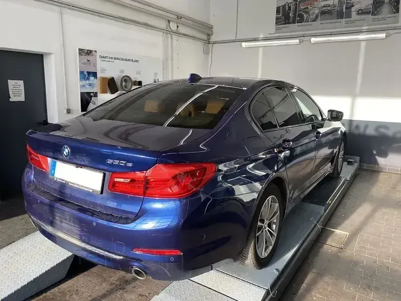 Używany BMW 530e Luxury Line 252 KM (185 kW) 2019 Niebieski Sedan/Limuzyna