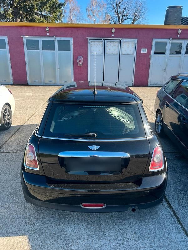 Second-hand Mini ONE 95 CP (69 kW) 2010 Negru Hatchback