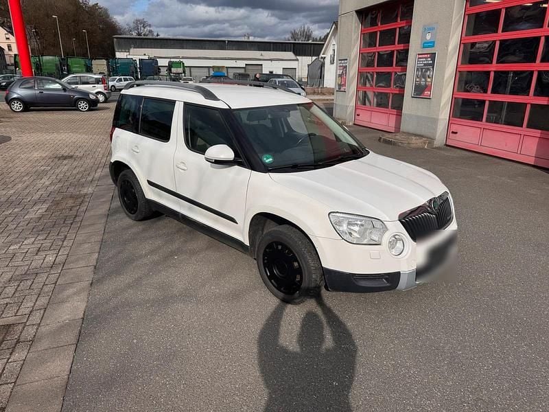 Gebraucht Skoda Yeti GreenLine 105 PS (77 kW) 2011 Weiß SUV