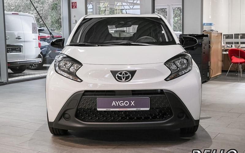 Neu Toyota Aygo X Business Edition 72 PS (52 kW) 2025 Weiß SUV