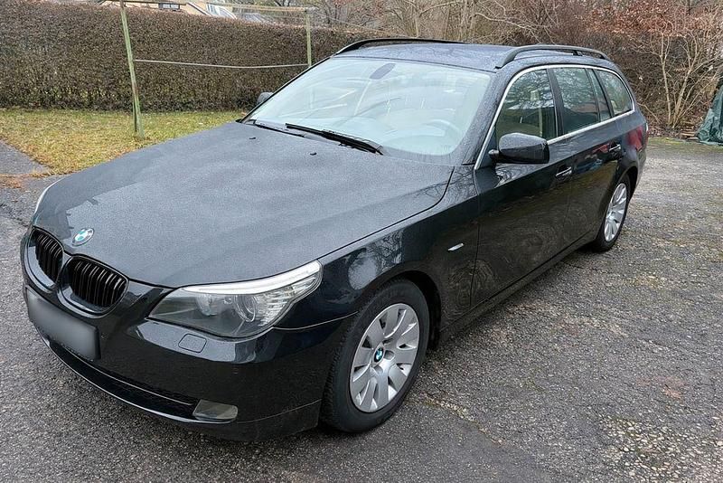 Gebraucht BMW 520 177 PS (130 kW) 2008 Schwarz Kombi