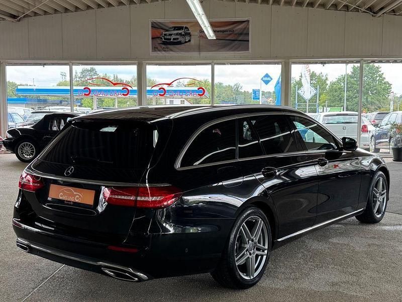 Gebraucht Mercedes E220 194 PS (142 kW) 2017 Schwarz Kombi