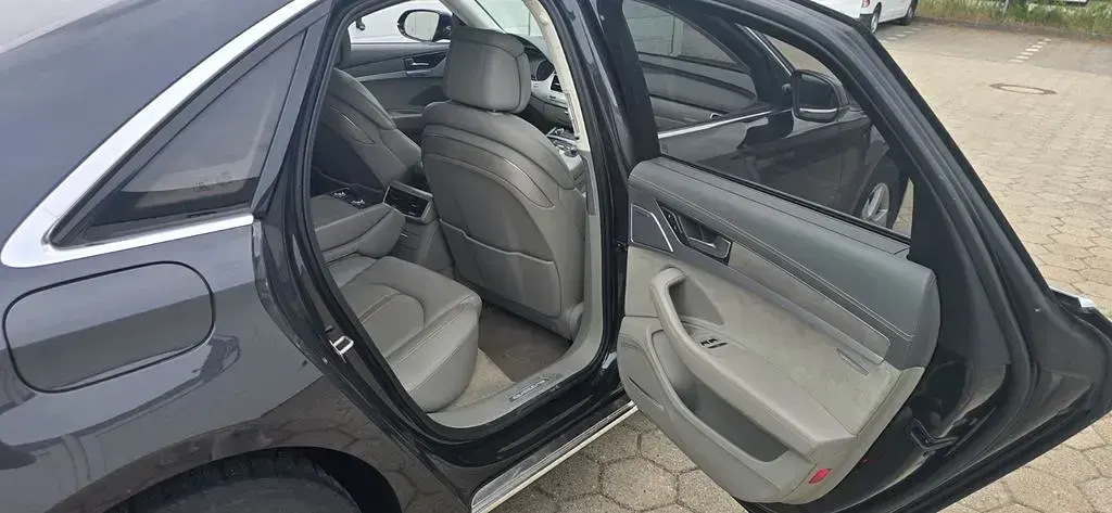 Gebraucht Audi A8L 262 PS (192 kW) 2016 Grau Limousine