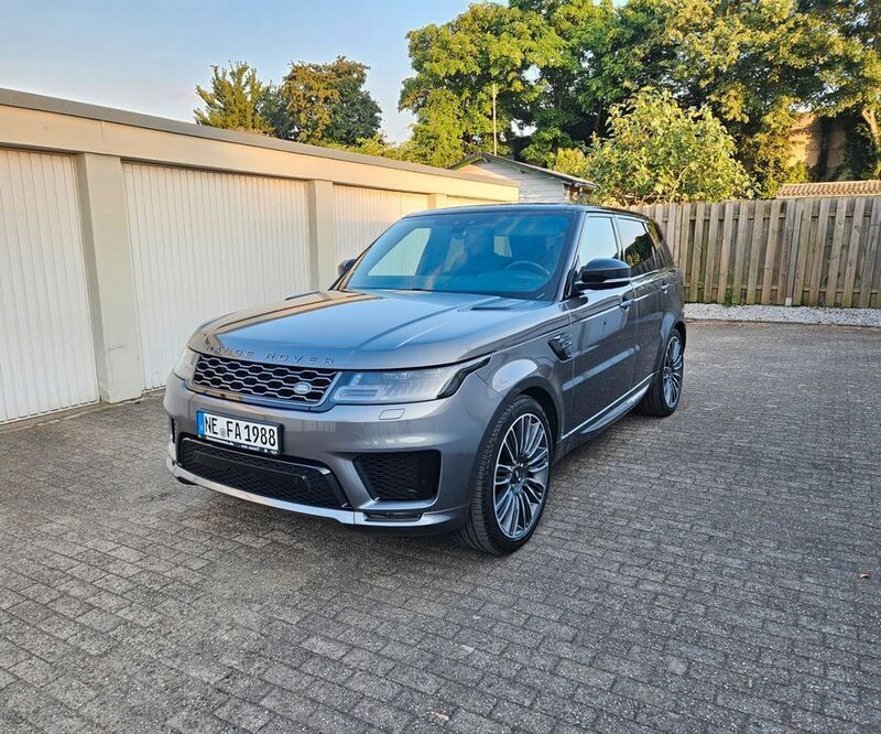 Grau Gebraucht 2019 Land Rover Range Rover Sport HSE SUV | 46.500 € - Bild 1/4