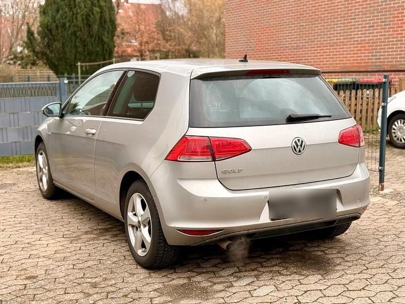 Gebraucht VW Golf VII Edition 122 PS (89 kW) 2014 Silber Limousine