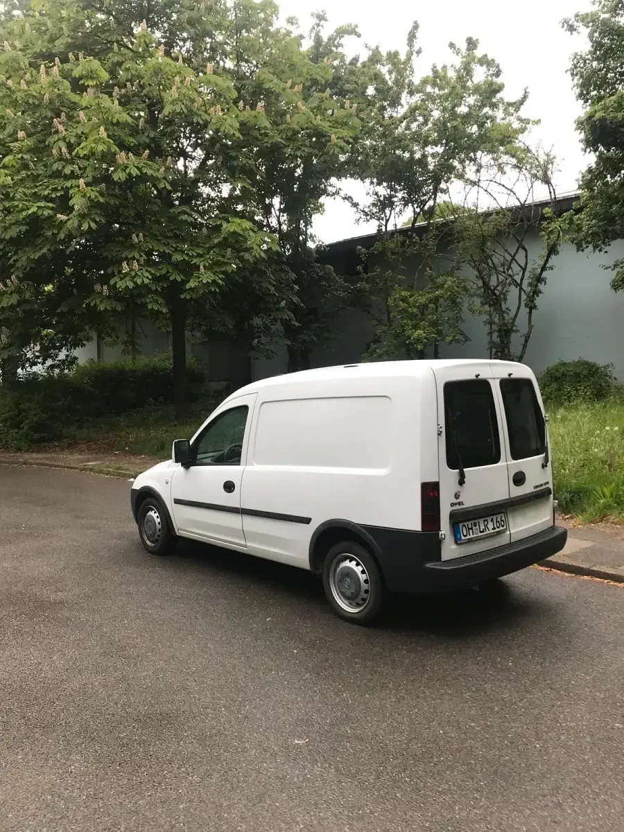 Gebraucht Opel Combo 105 PS (77 kW) 2008 Weiß Van / Kleinbus