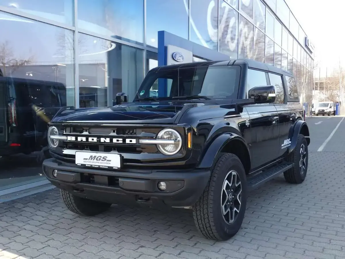 Gebraucht Ford Bronco Outer Banks 334 PS (245 kW) 2026 Absolute black metallic SUV