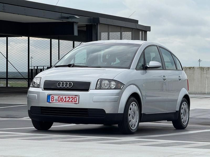 Usata Audi A2 75 CV (55 kW) 2000 Argento Utilitaria
