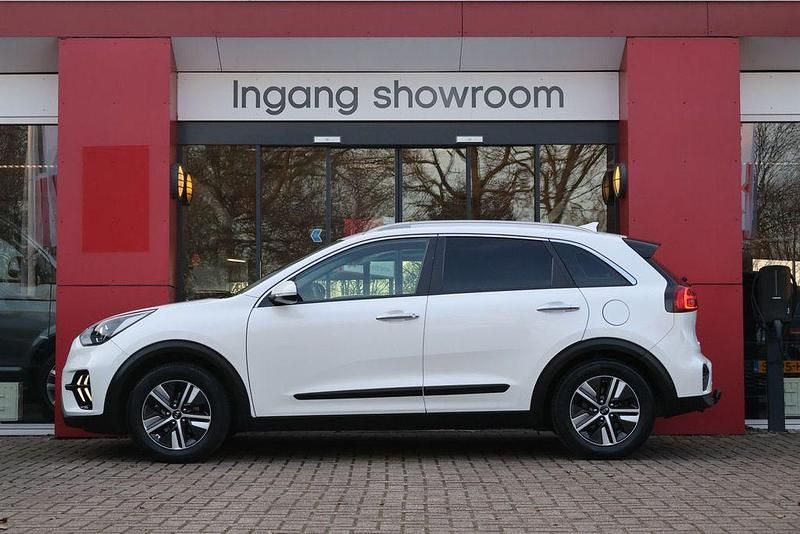Gebraucht Kia Niro 141 PS (103 kW) 2021 Weiß SUV