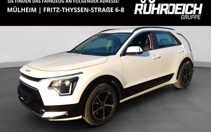 Weiss Gebraucht 2025 Kia Niro Vision SUV | 28.489 € (Superpreis) - Bild 1/4
