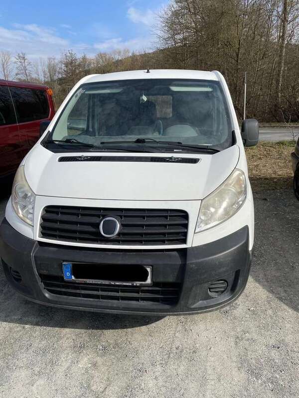 Weiß Gebraucht 2009 Fiat Scudo Van / Kleinbus | 4.500 € (Fairer Preis) - Bild 1/4