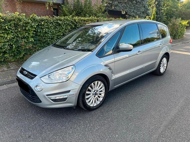Silber Gebraucht 2013 Ford S-MAX S Van / Kleinbus | 5.900 € (Fairer Preis) - Bild 1/4