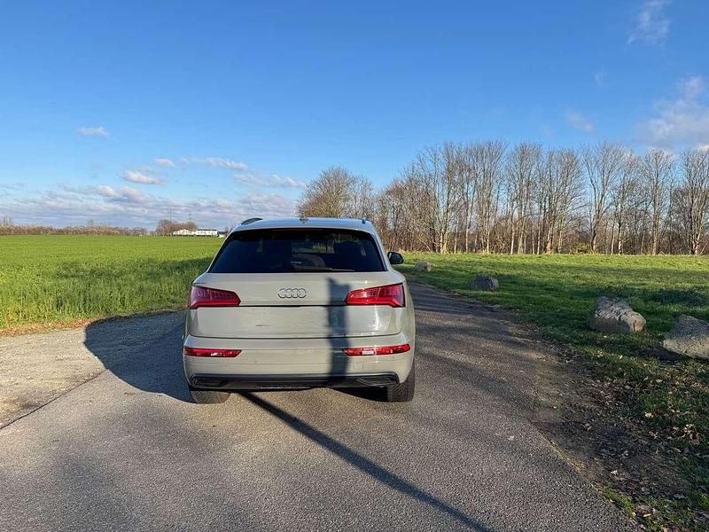 Gebraucht Audi Q5 Sport 245 PS (180 kW) 2020 Grau SUV