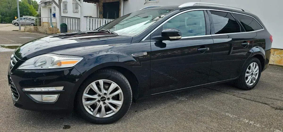 Gebraucht Ford Mondeo Titanium 200 PS (147 kW) 2011 Schwarz Kombi