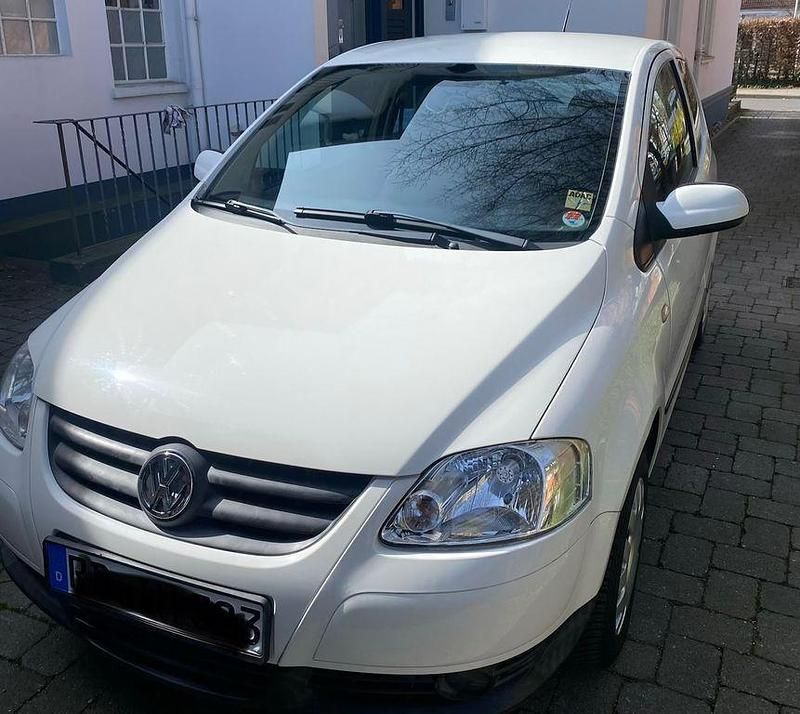 Second-hand VW Fox 54 CP (39 kW) 2008 Alb Hatchback