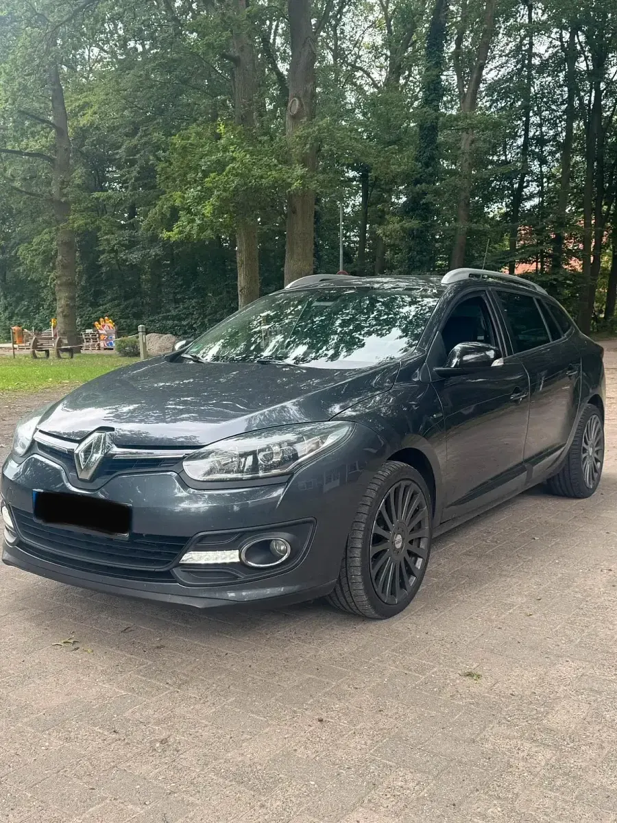 Gebraucht Renault Mégane III 110 PS (80 kW) 2014 Grau Kombi