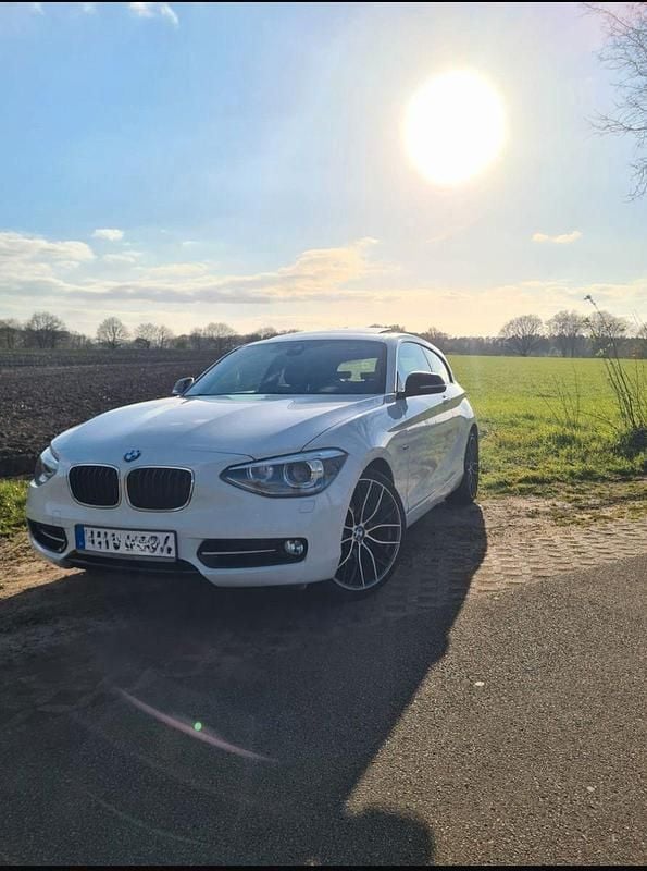 Gebraucht BMW 118 Coupé Sport Line 143 PS (105 kW) 2013 Weiß Coupé