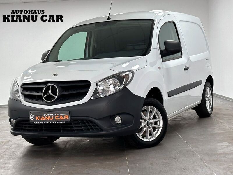 Arktikweiss Gebraucht 2021 Mercedes Citan 108 Van / Kleinbus | 12.990 € (Fairer Preis) - Bild 1/4