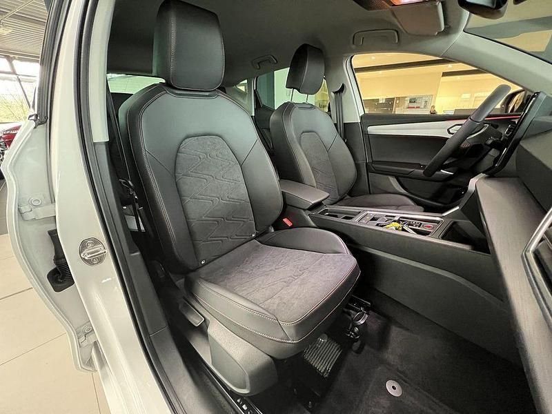 Gebraucht Seat Leon FR 204 PS (150 kW) 2022 Weiß Limousine