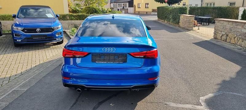 Gebraucht Audi A3 S-Line 116 PS (85 kW) 2017 Blau Limousine