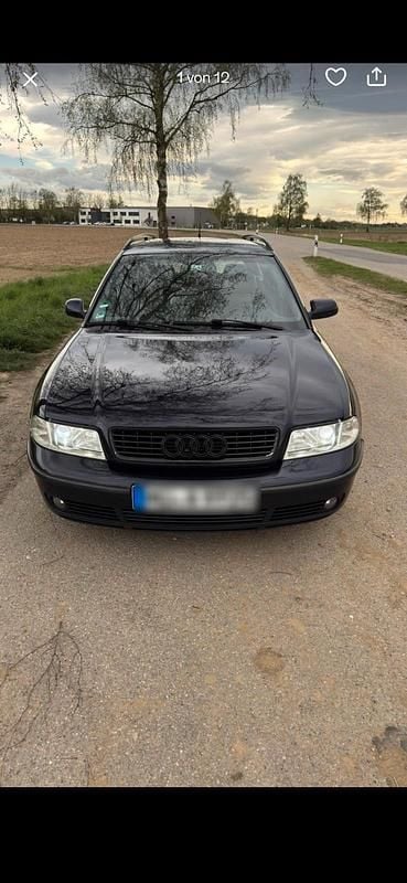 Blau Gebraucht 2001 Audi A4 Kombi | 2.300 € (Etwas zu teuer) - Bild 1/4