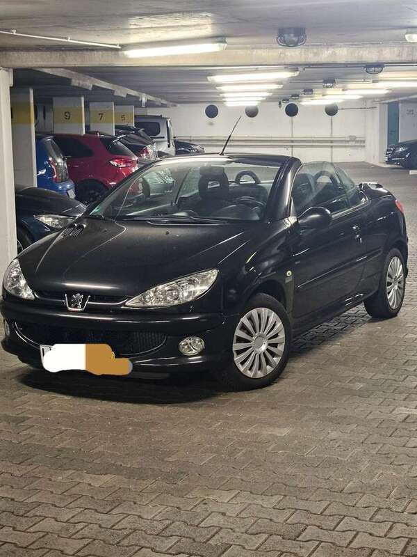 Schwarz Gebraucht 2005 Peugeot 206 Platinum Cabrio | 2.290 € (Fairer Preis) - Bild 1/4