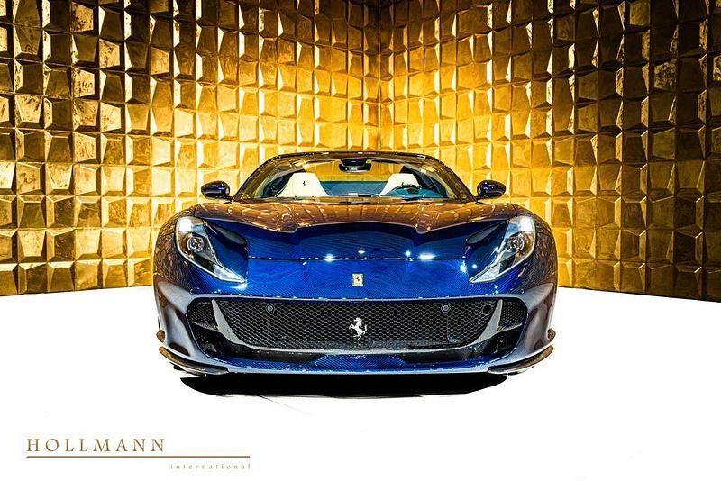 Gebraucht Ferrari 812 799 PS (587 kW) 2023 Blau Cabrio