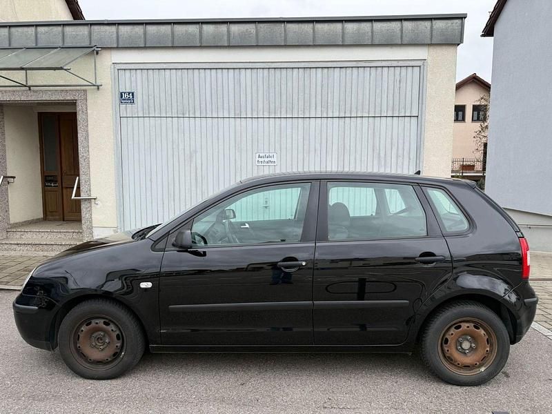 Second-hand VW Polo 64 CP (47 kW) 2003 Negru Berlinǎ