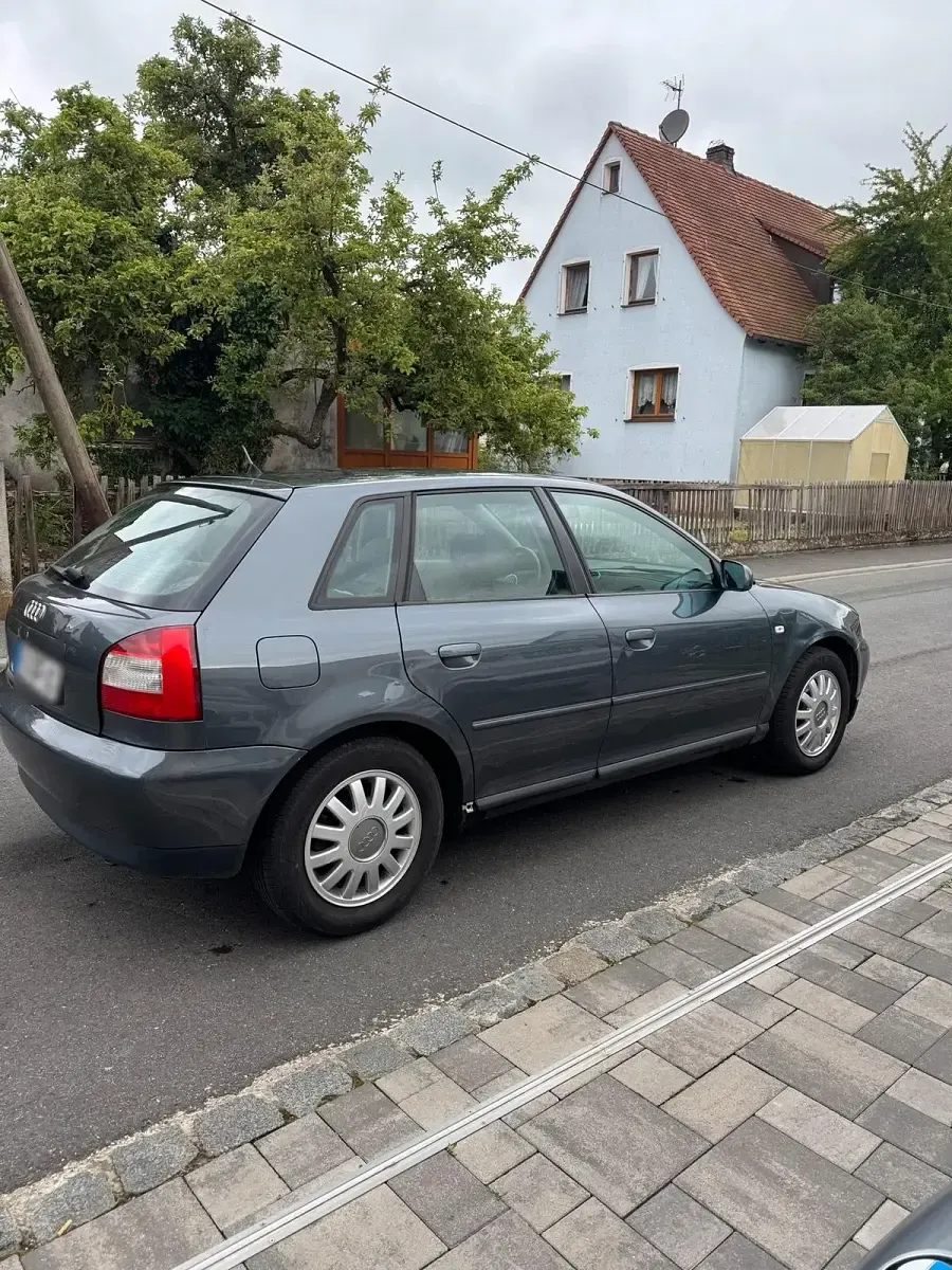 Brugt Audi A3 102 HK (75 kW) 2002 Sølv Hatchback