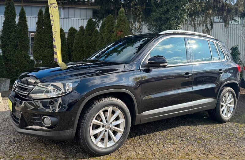 Schwarz Gebraucht 2016 VW Tiguan LOUNGE SUV | 14.100 € (Fairer Preis) - Bild 1/4