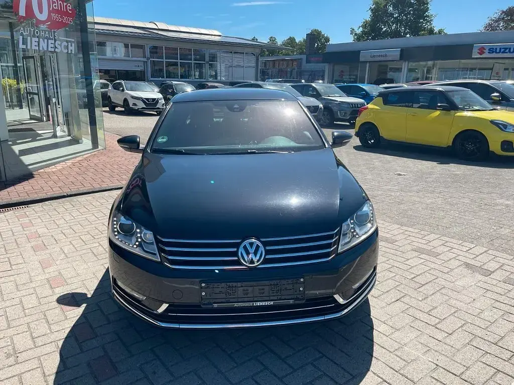 Gebraucht VW Passat Exclusive 177 PS (130 kW) 2013 Schwarz Limousine