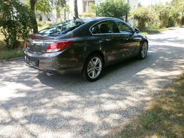 Gebraucht Opel Insignia 180 PS (132 kW) 2009 Grau Limousine