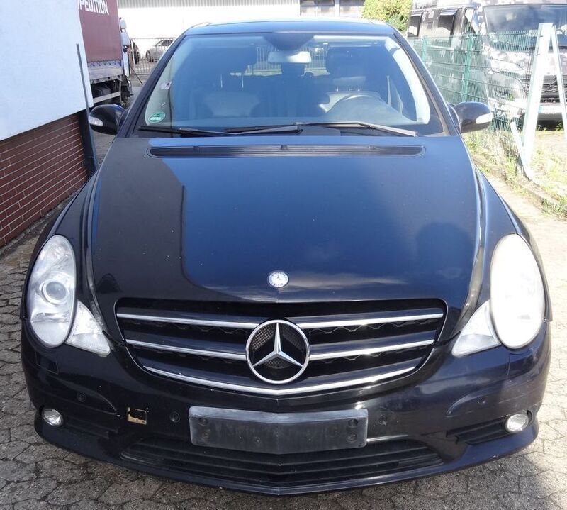 Gebraucht Mercedes R280 190 PS (139 kW) 2009 Schwarz Van / Kleinbus