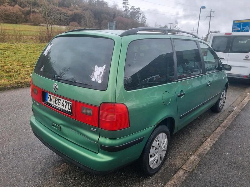 Grün Gebraucht 2004 VW Sharan Van / Kleinbus | 1.999 € (Guter Preis) - Bild 1/4