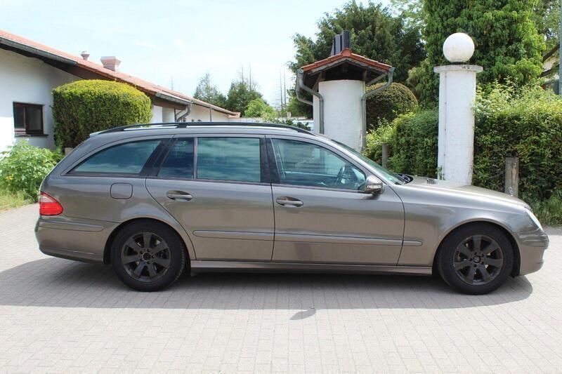Braun Gebraucht 2008 Mercedes E220 Classic Kombi | 3.490 € (Superpreis) - Bild 1/4