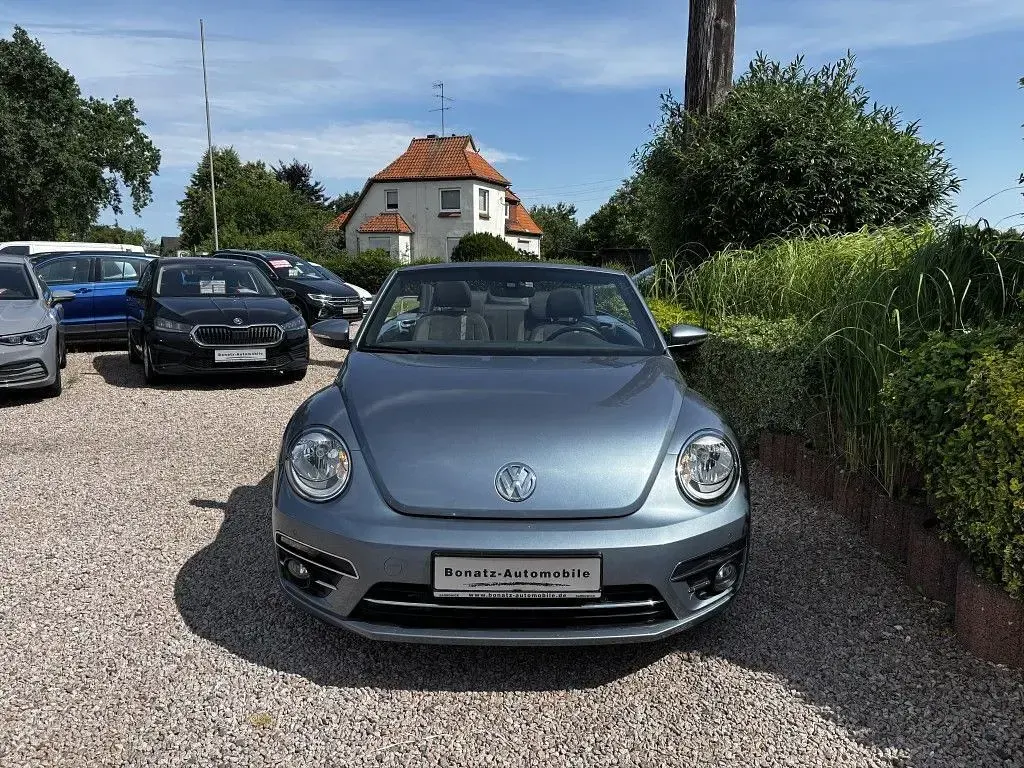 Gebraucht VW Beetle Design 105 PS (77 kW) 2018 Blau Kleinwagen